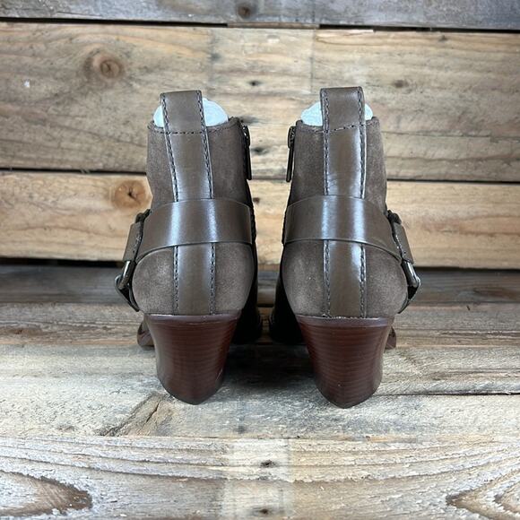 Vince Camuto Nenanie Bootie - Brown - 7.5 - New without box - Picture 4 of 8